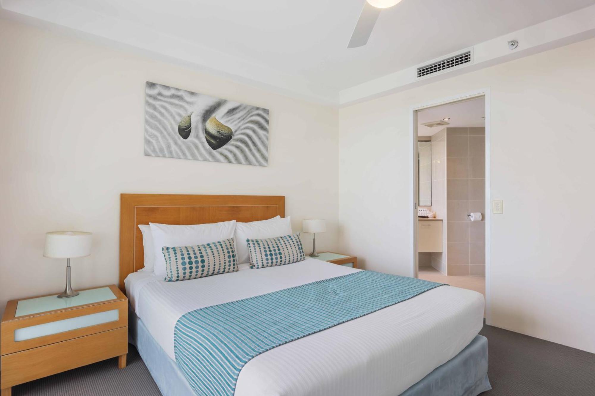 Aqua Vista Resort Maroochydore Room photo
