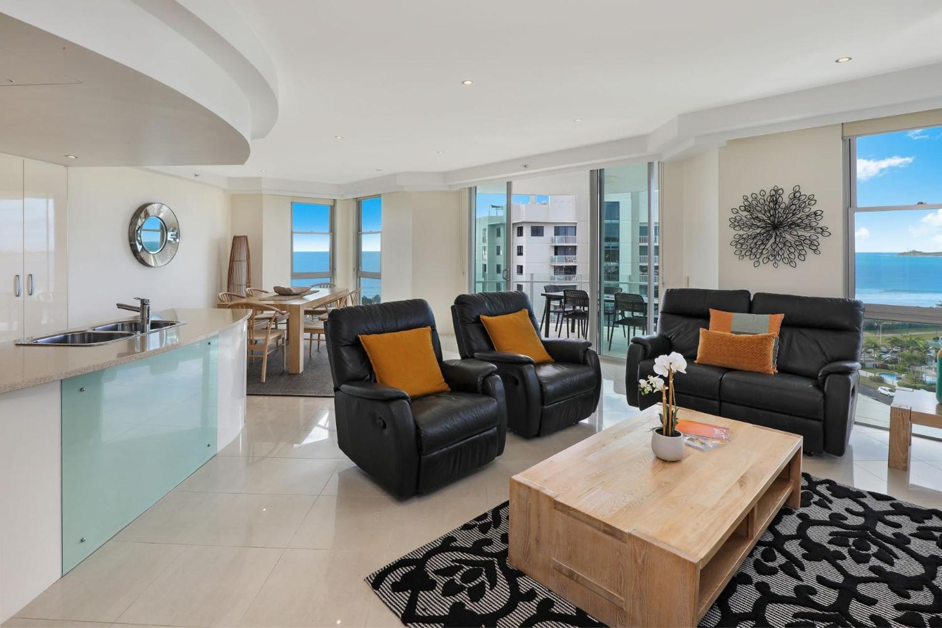 Aqua Vista Resort Maroochydore Room photo